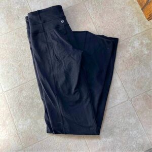 Lululemon size 4 yoga pants